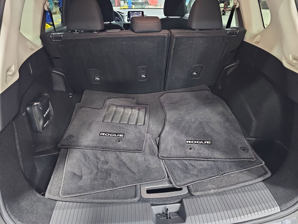 Used 2026 Nissan Rogue S image 23