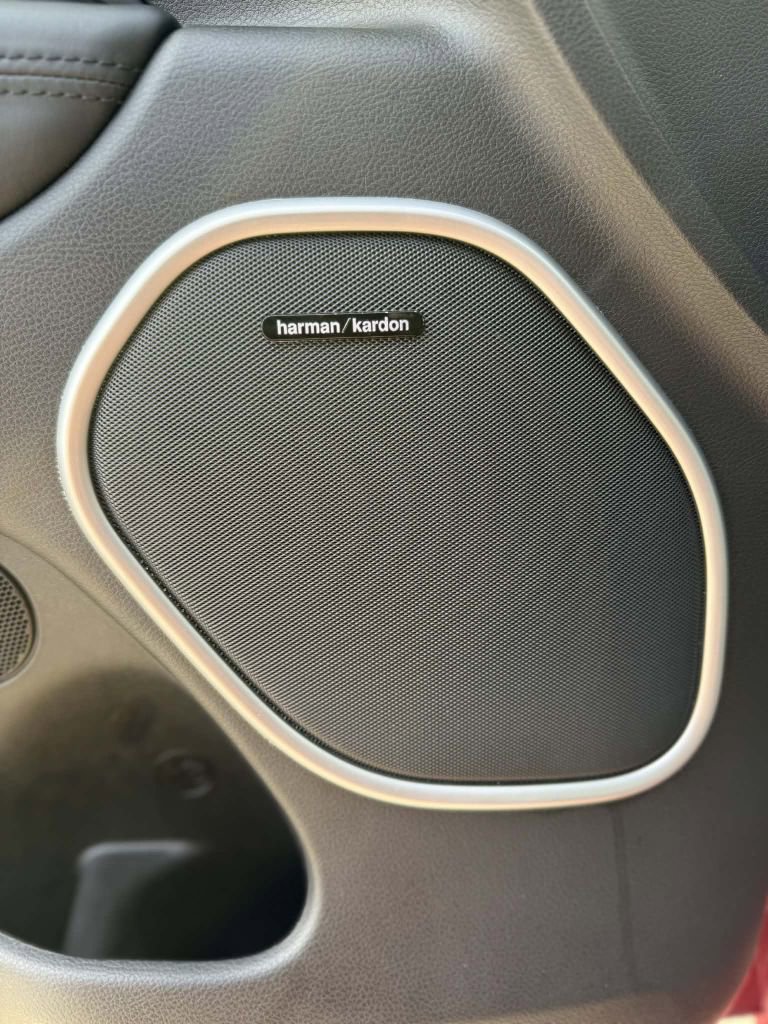 Used 2015 Jeep Grand Cherokee High Altitude RWD image 24
