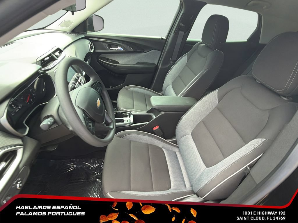 Used 2023 Chevrolet TrailBlazer LS FWD image 15