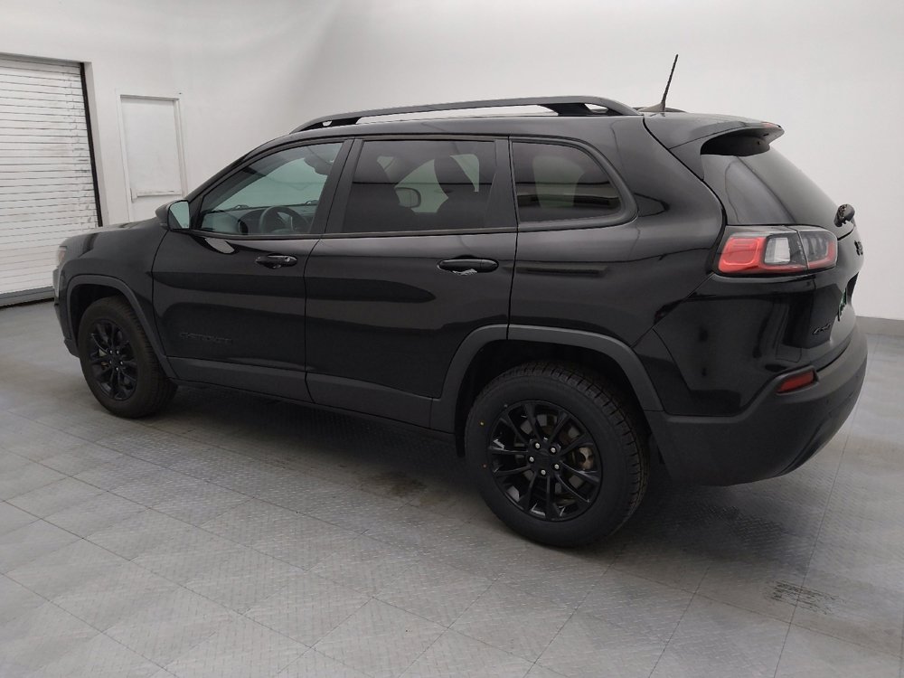 Used 2023 Jeep Cherokee Altitude Lux image 3