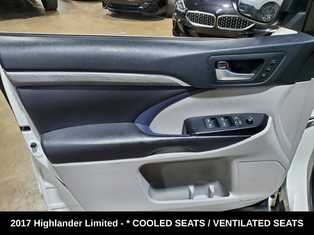 Used 2017 Toyota Highlander Limited FWD image 8