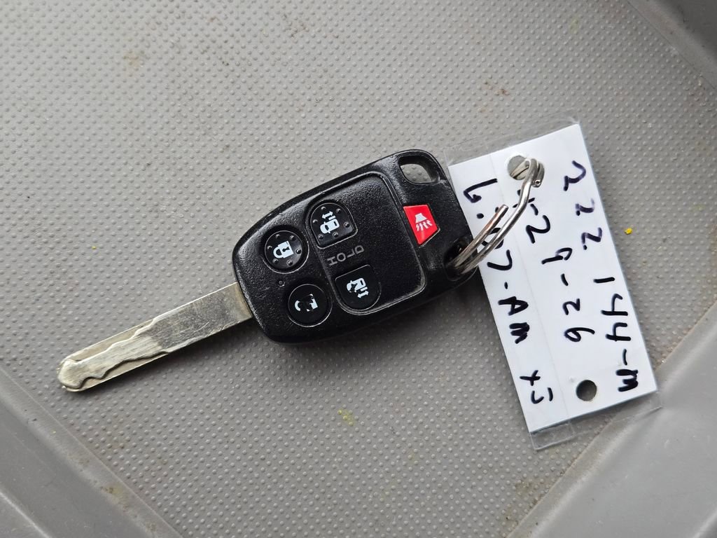 Used 2013 Honda Odyssey EX image 32