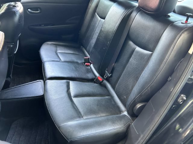 Used 2015 Nissan Leaf SL FWD image 25