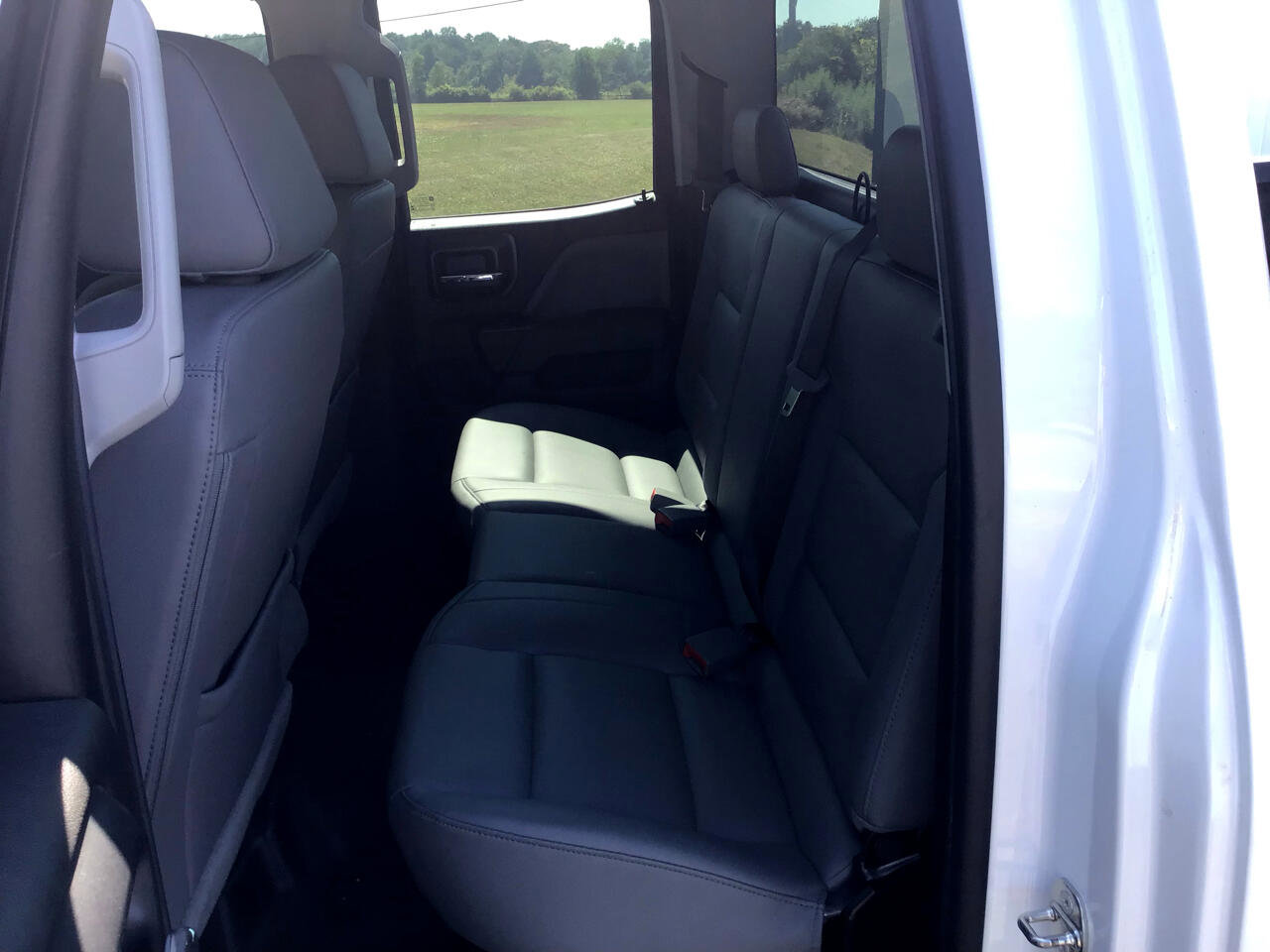 Used 2019 Chevrolet Silverado 2500 W/T w/ Snow Plow Prep Package image 32