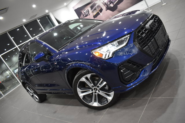 Used 2022 Audi Q3 2.0T Premium Plus image 4