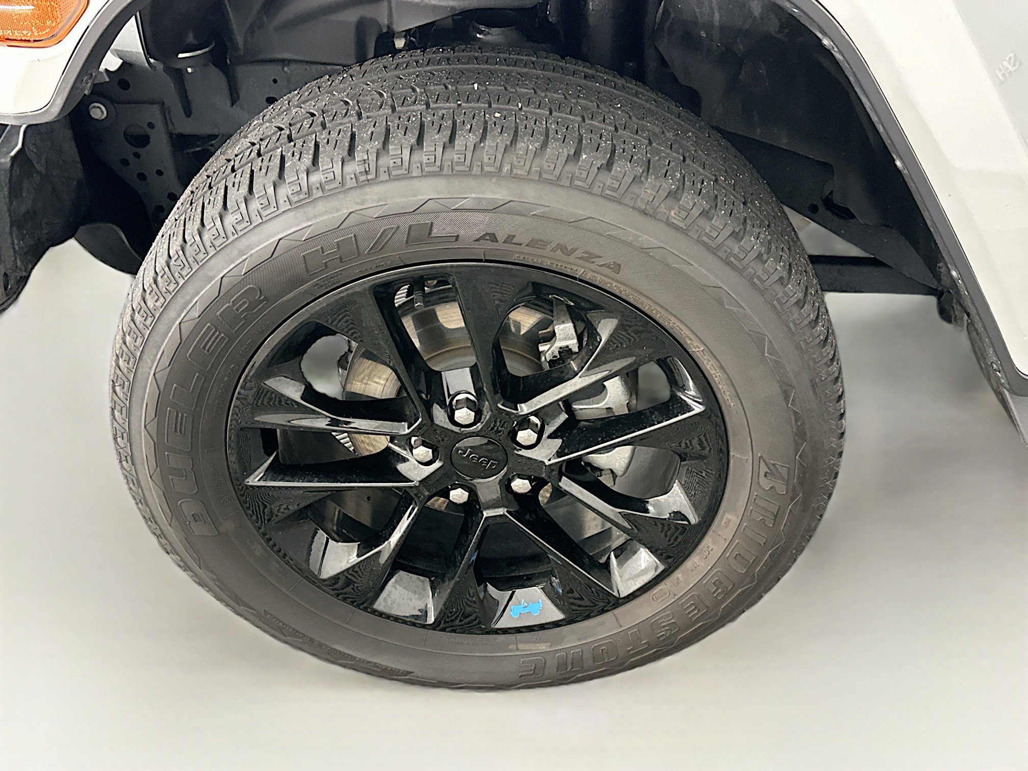 Used 2023 Jeep Wrangler Sahara w/ Cold Weather Group image 11