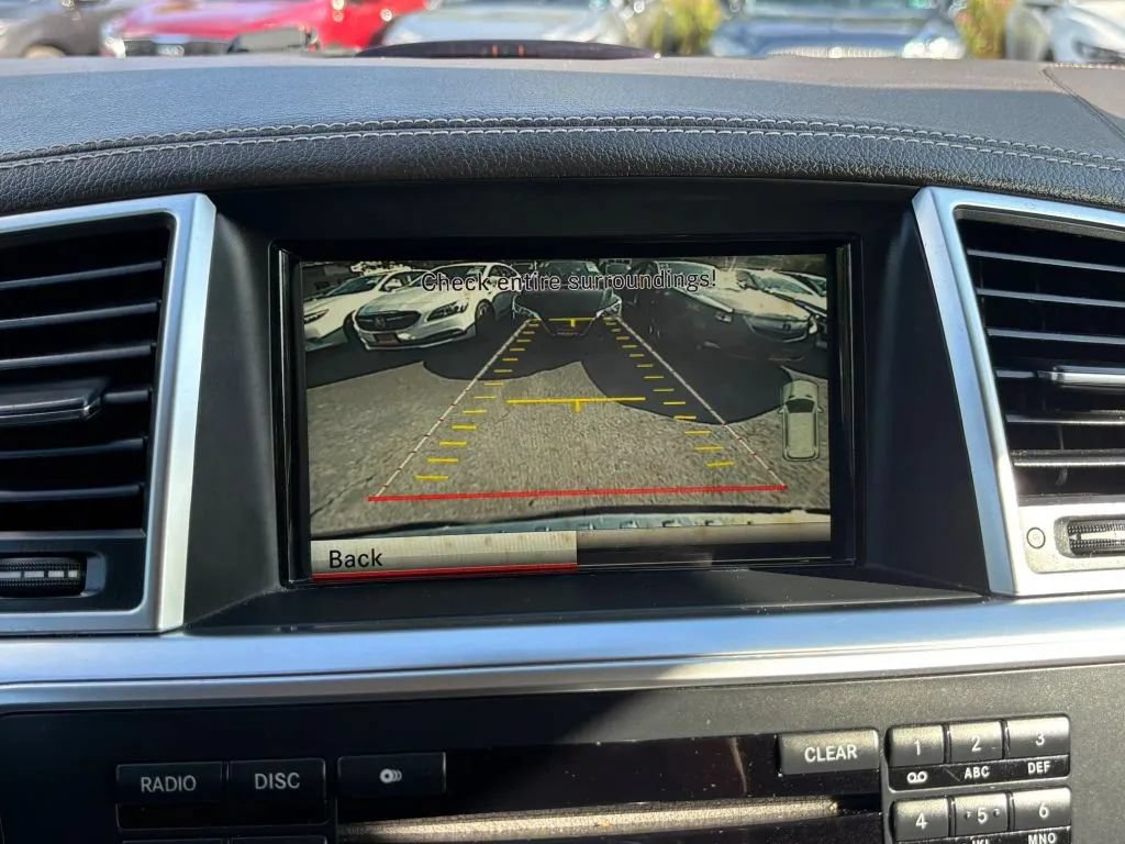 Used 2014 Mercedes-Benz GL 450 4MATIC image 25