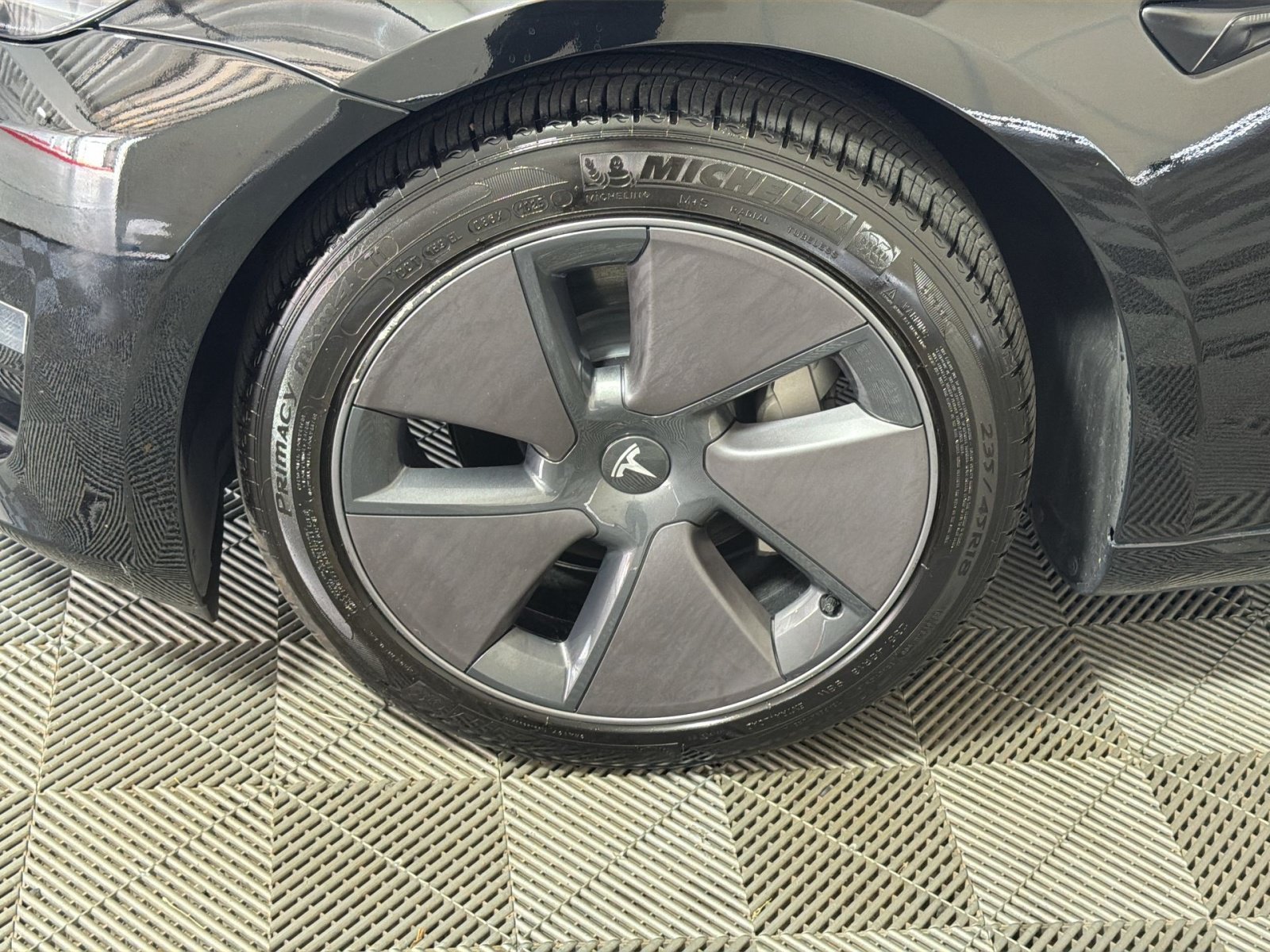 Used 2023 Tesla Model 3 Standard Range RWD image 12