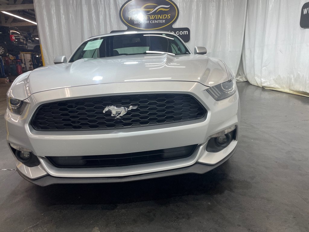 Used 2017 Ford Mustang Convertible w/ Equipment Group 051A RWD image 8