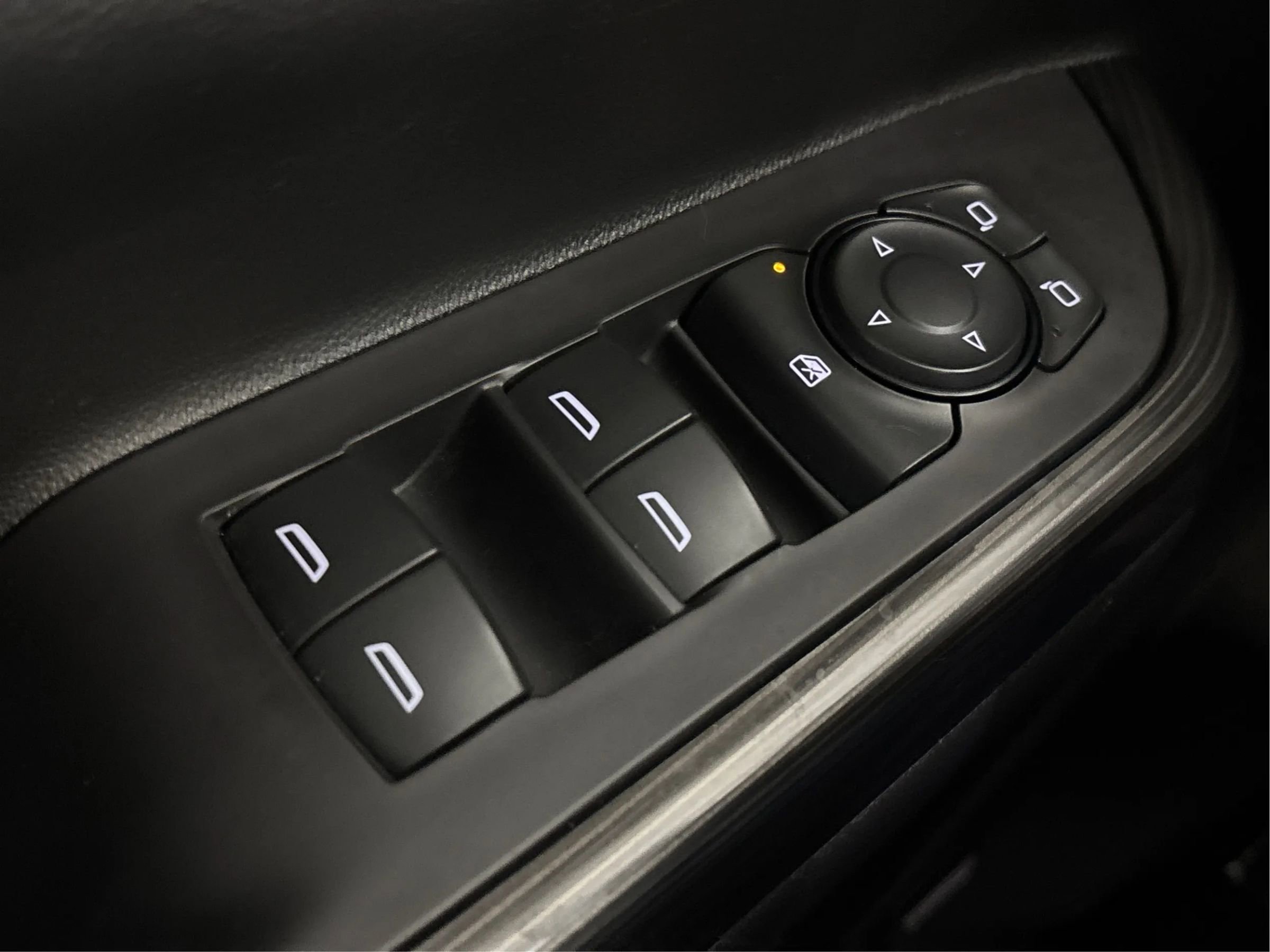 Used 2018 GMC Acadia SLT image 42