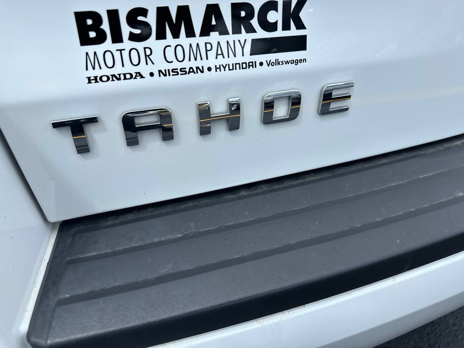 Used 2017 Chevrolet Tahoe LS w/ All-Season Package AWD/4WD image 6