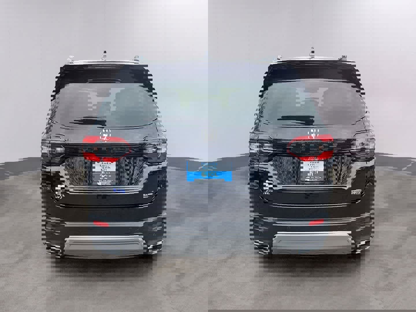 Used 2023 Honda Pilot Touring image 5