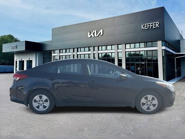 Certified 2017 Kia Forte LX image 9