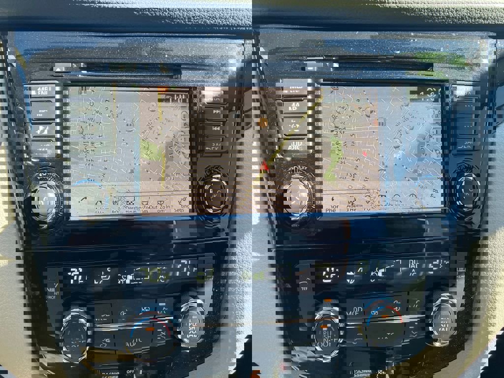 Used 2022 Nissan Rogue Sport SL w/ Premium Package image 17