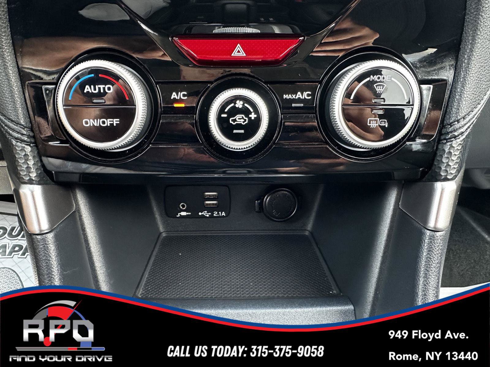 Used 2019 Subaru Forester Premium AWD/4WD image 26