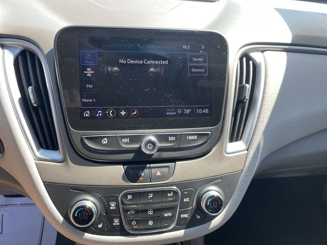 Used 2022 Chevrolet Malibu LT FWD image 17