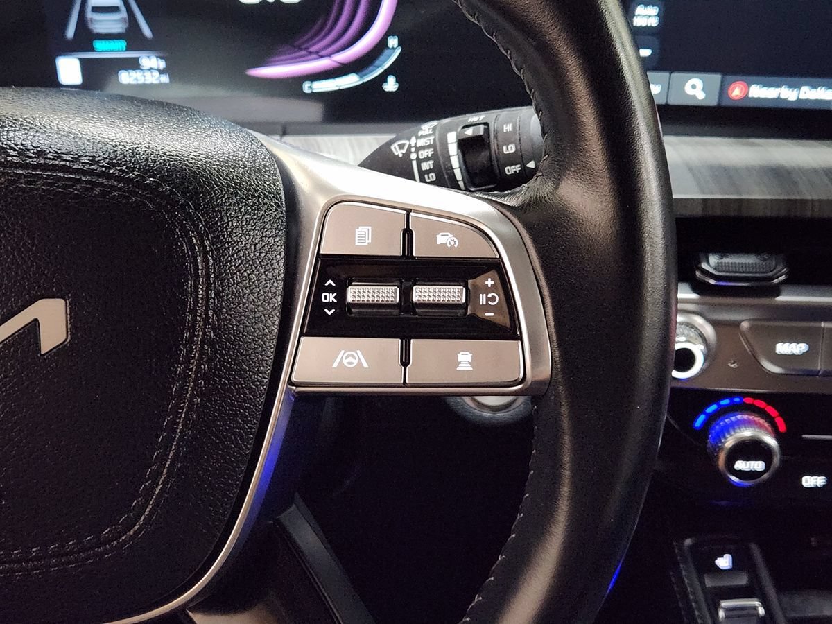 Used 2024 Kia Telluride EX w/ EX Captain's Chair Package FWD image 50