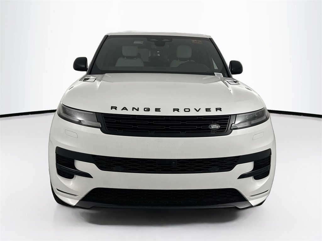 New 2026 Land Rover Range Rover Sport Dynamic SE image 2