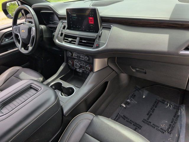Used 2023 Chevrolet Suburban Premier AWD/4WD image 32