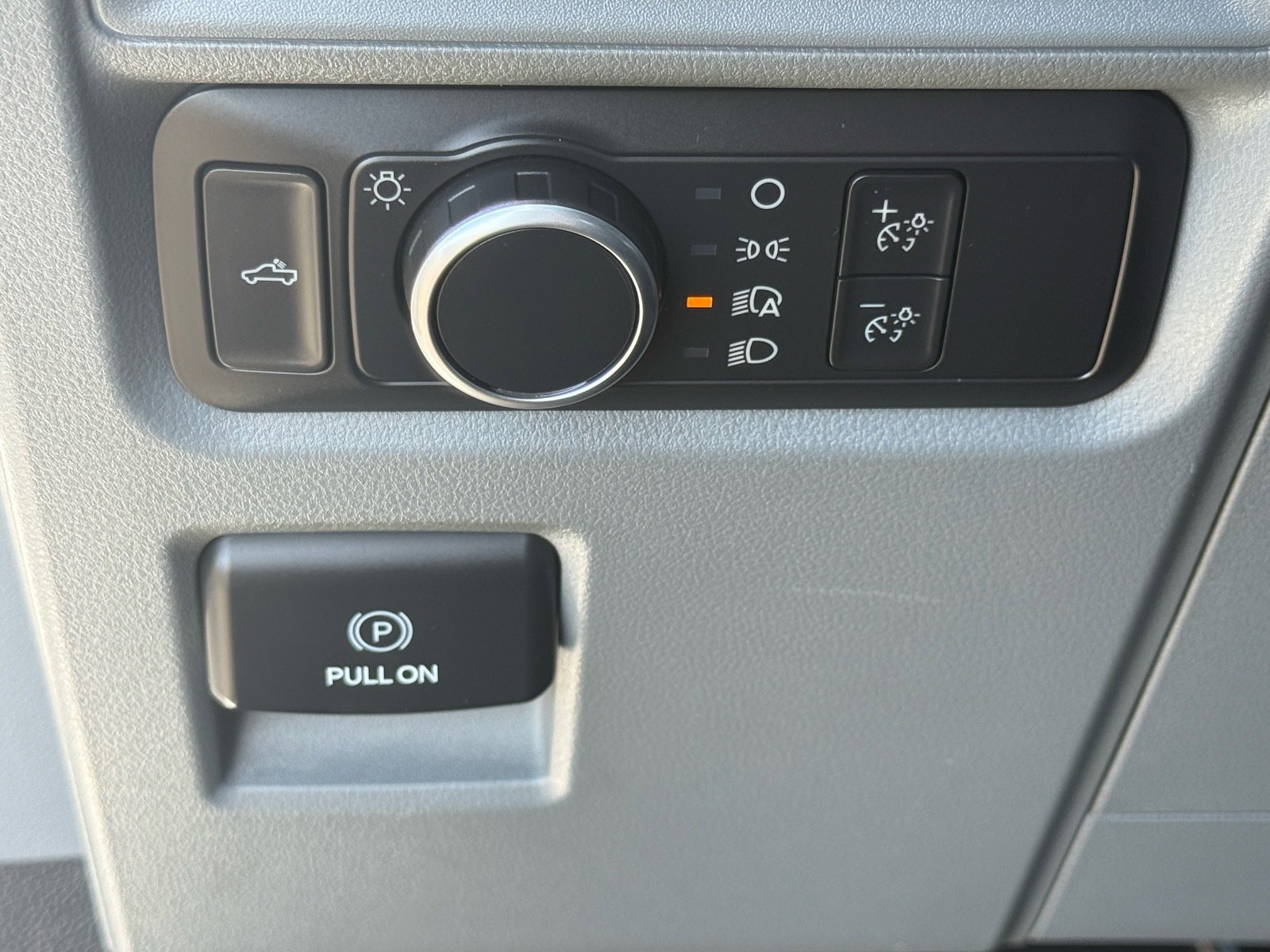 Used 2022 Ford F150 XL w/ Trailer Tow Package image 23