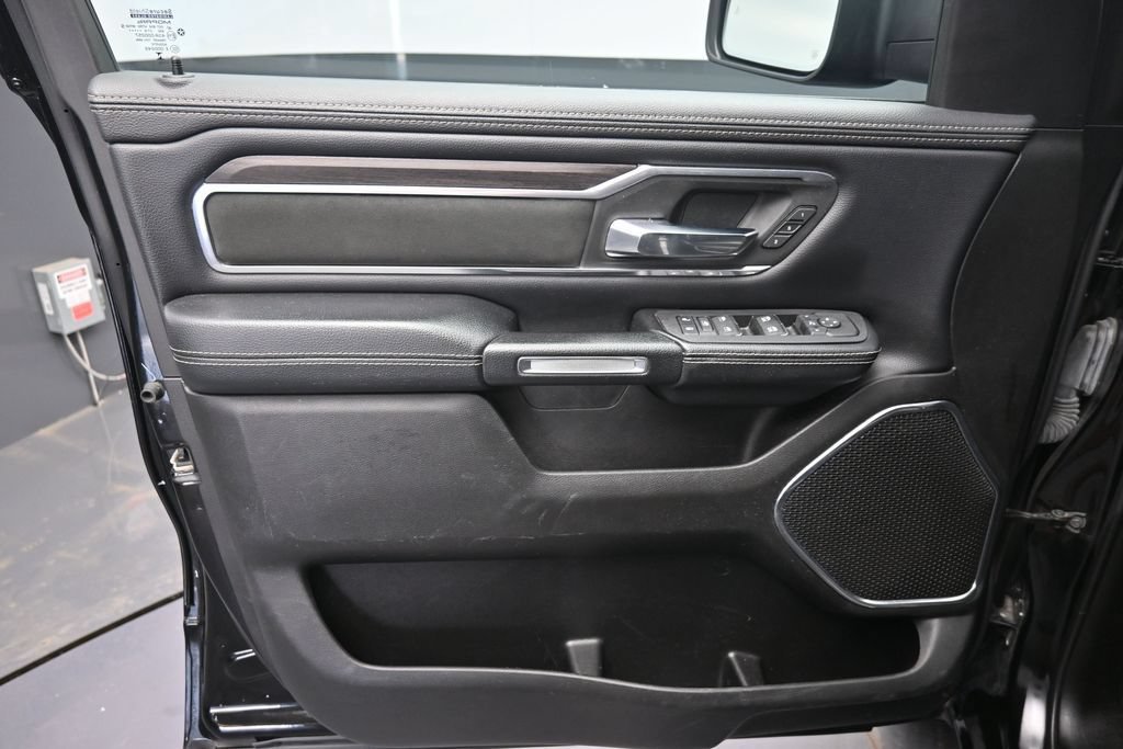 Used 2025 RAM 1500 Laramie AWD/4WD image 25