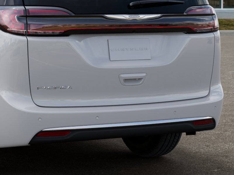 New 2026 Chrysler Pacifica Select image 13
