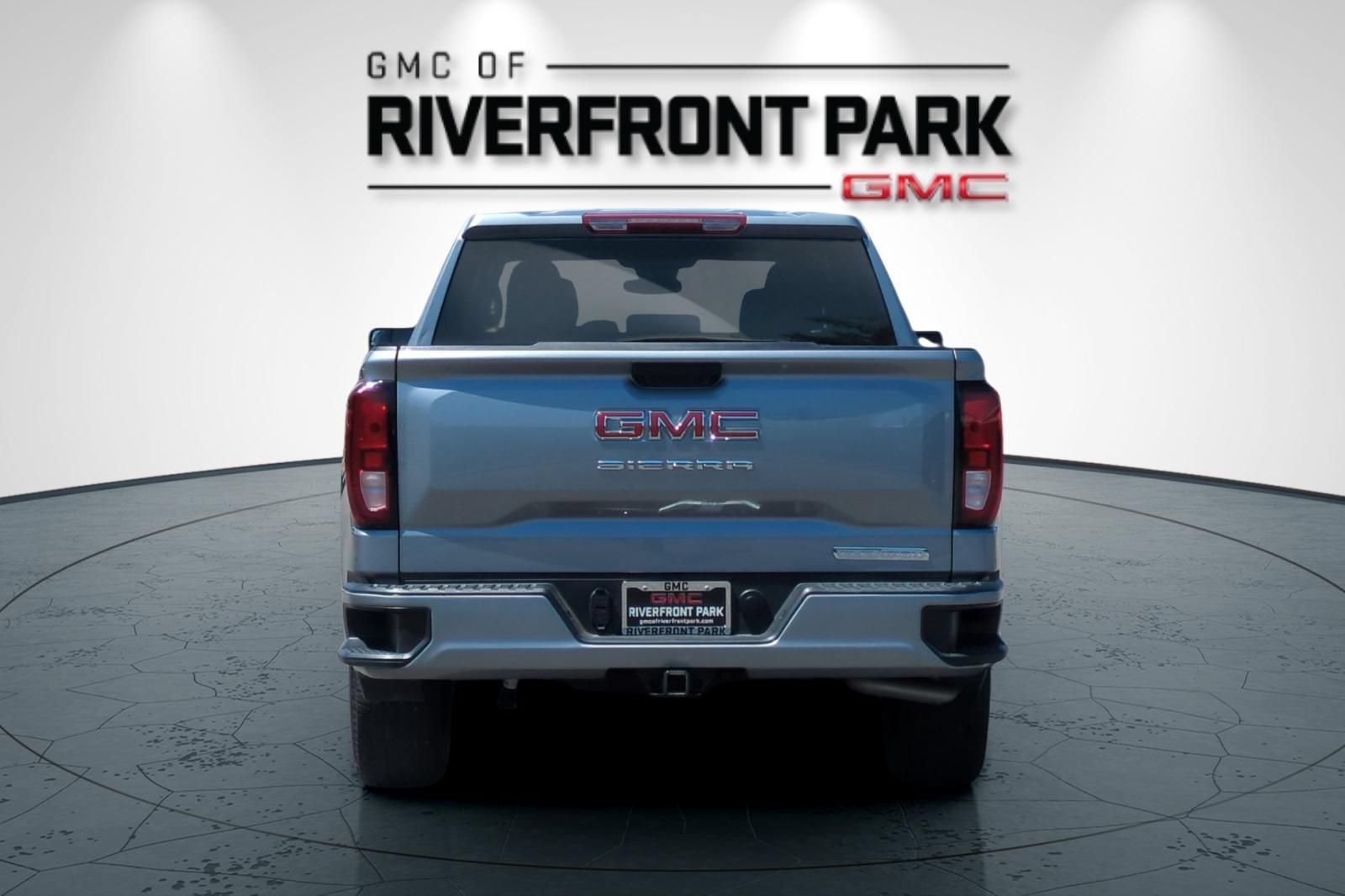 Used 2025 GMC Sierra 1500 Elevation AWD/4WD image 4