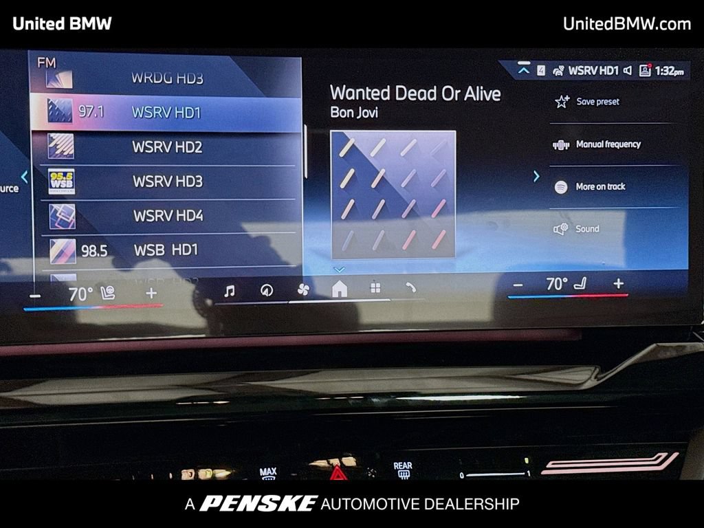 Used 2026 BMW 530i w/ Premium Package RWD image 7