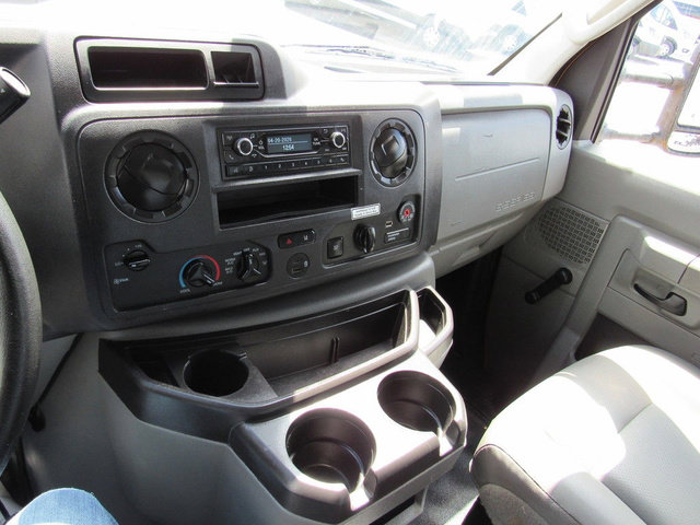 Used 2021 Ford E-350 and Econoline 350 Super Duty RWD image 29
