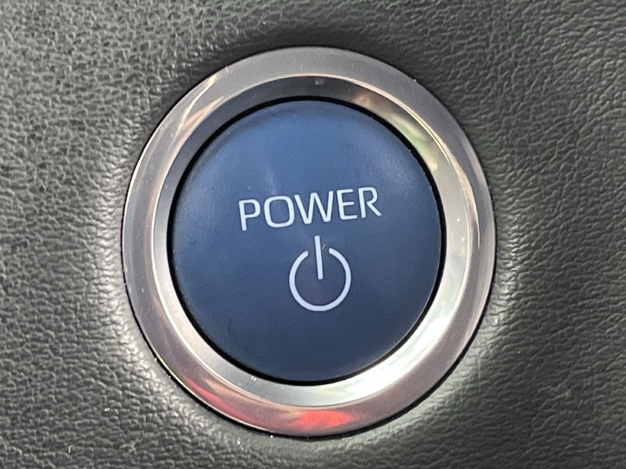 Used 2024 Toyota Tundra Platinum AWD/4WD image 18