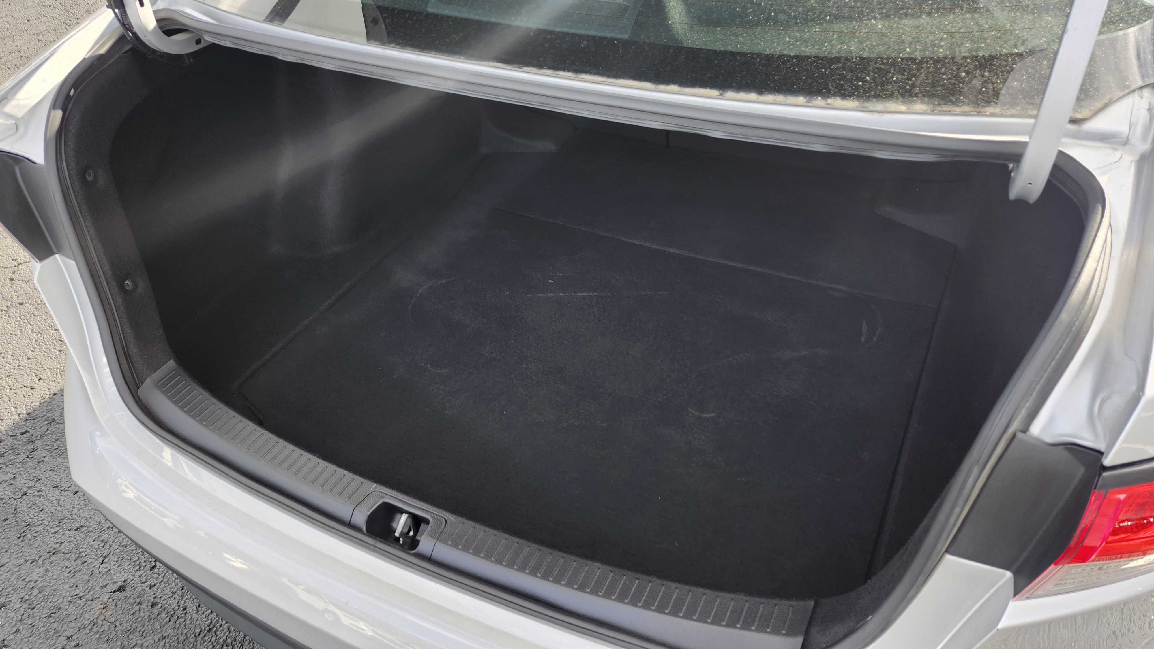 Used 2023 Toyota Corolla LE image 15