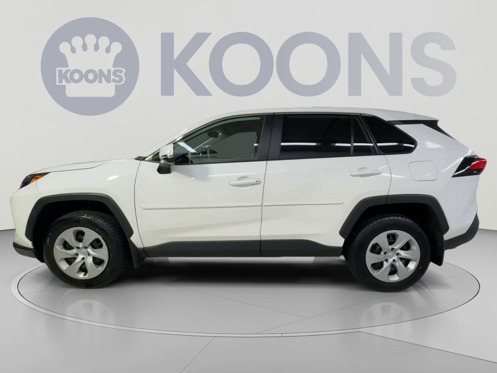 Used 2025 Toyota RAV4 LE AWD/4WD image 7