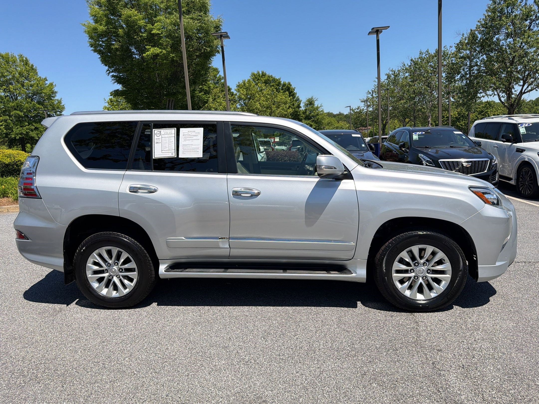 Used 2015 Lexus GX 460 w/ Premium Package AWD/4WD image 8
