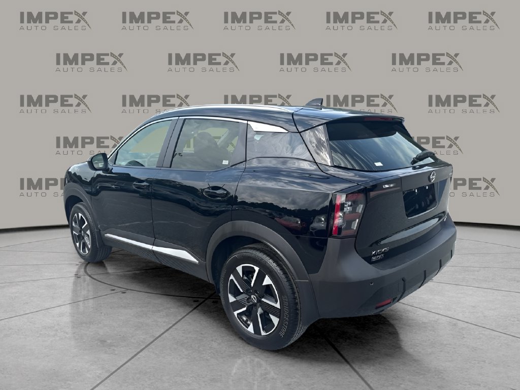 Used 2026 Nissan Kicks SV w/ SV Premium Package AWD/4WD image 2
