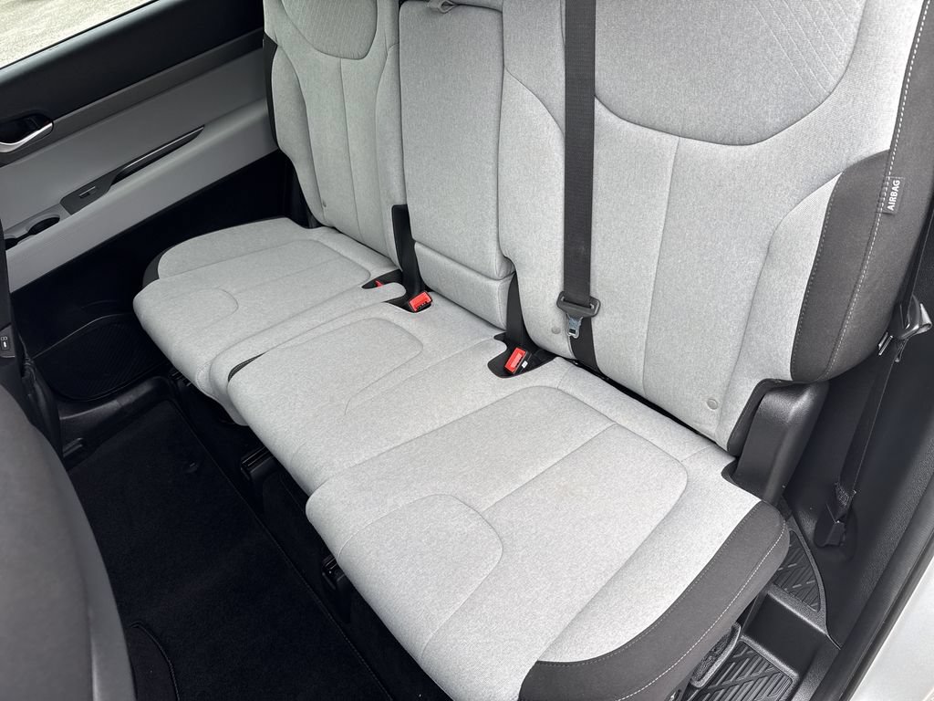 Certified 2023 Hyundai Palisade SE w/ Cargo Package AWD/4WD image 29