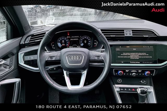 Used 2023 Audi Q3 2.0T Premium w/ Convenience Package AWD/4WD image 5