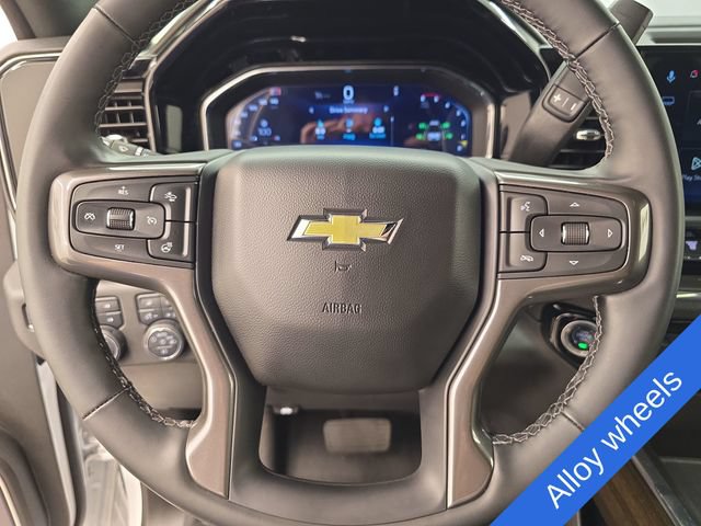 Used 2025 Chevrolet Silverado 3500 High Country w/ Technology Package AWD/4WD image 35