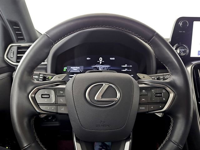 Used 2025 Lexus LX 700h Overtrail AWD/4WD image 23