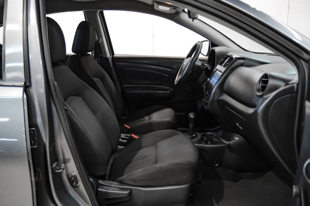 Used 2019 Nissan Versa S Plus FWD image 31