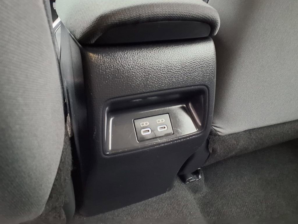 Used 2025 Toyota Corolla LE FWD image 23