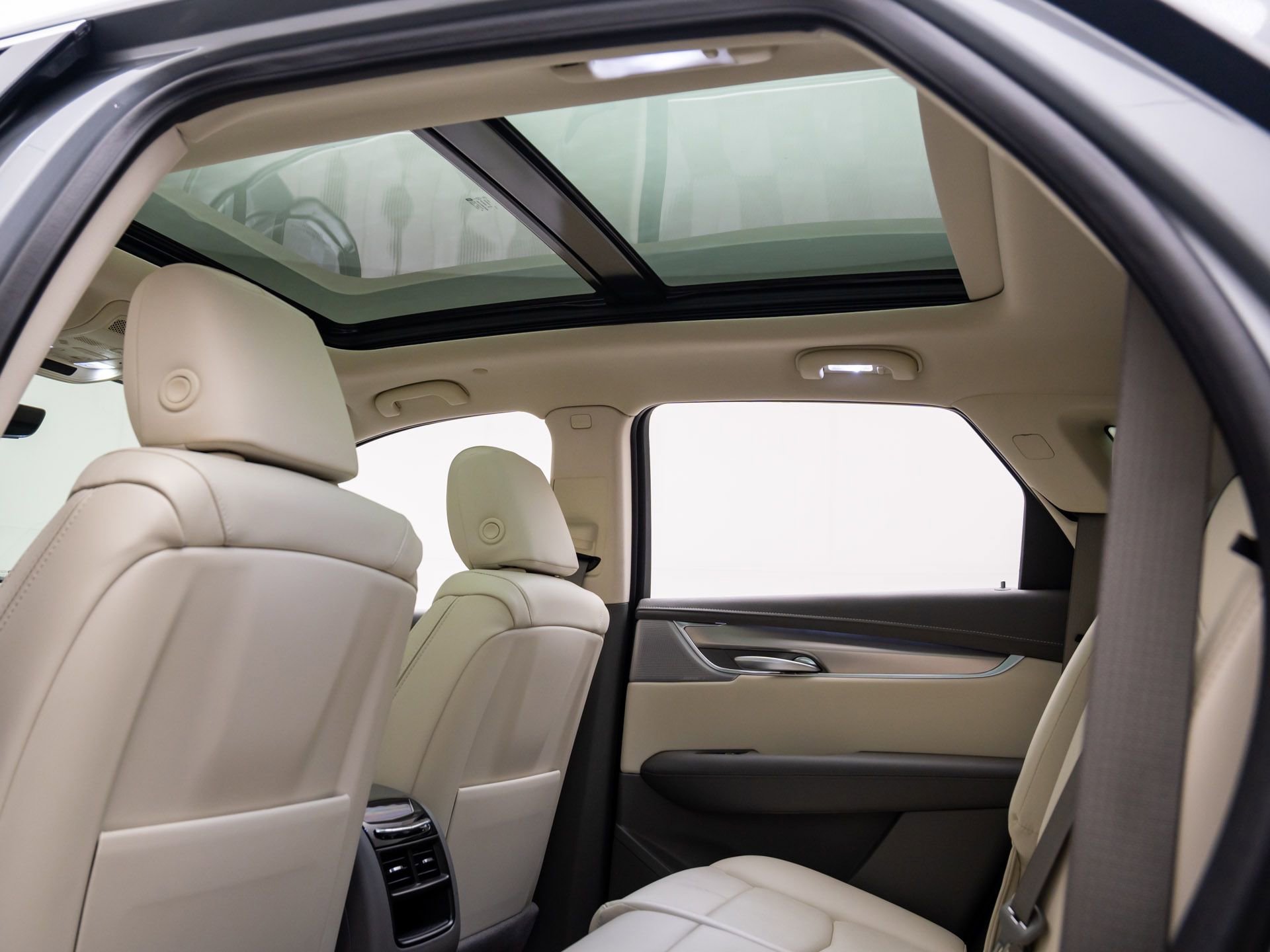 New 2026 Cadillac XT5 Premium Luxury w/ Driver Assist Package image 11