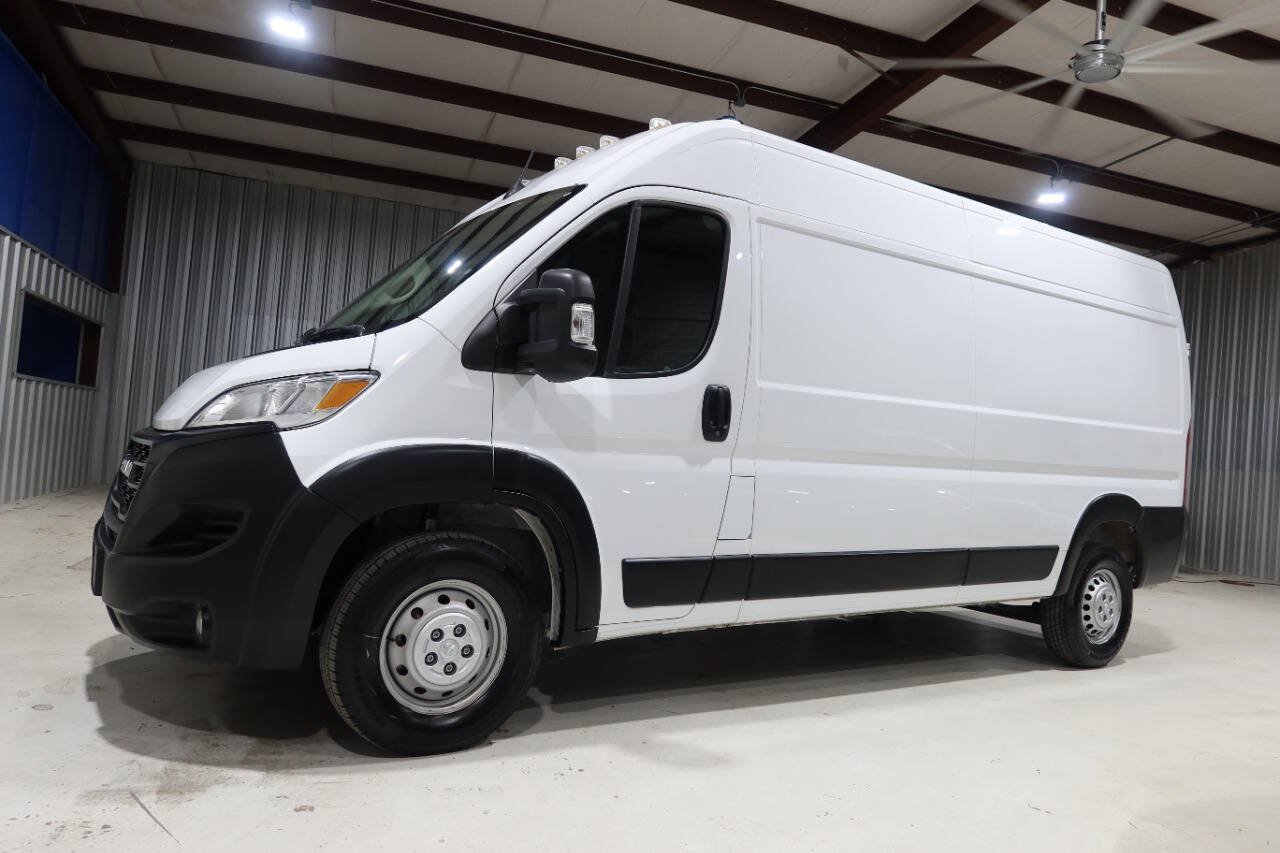 Used 2025 RAM ProMaster 2500 w/ Convenience Group FWD image 1