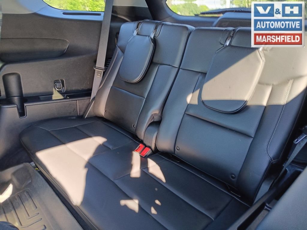 Used 2022 Ford Explorer XLT w/ Equipment Group 202A AWD/4WD image 23