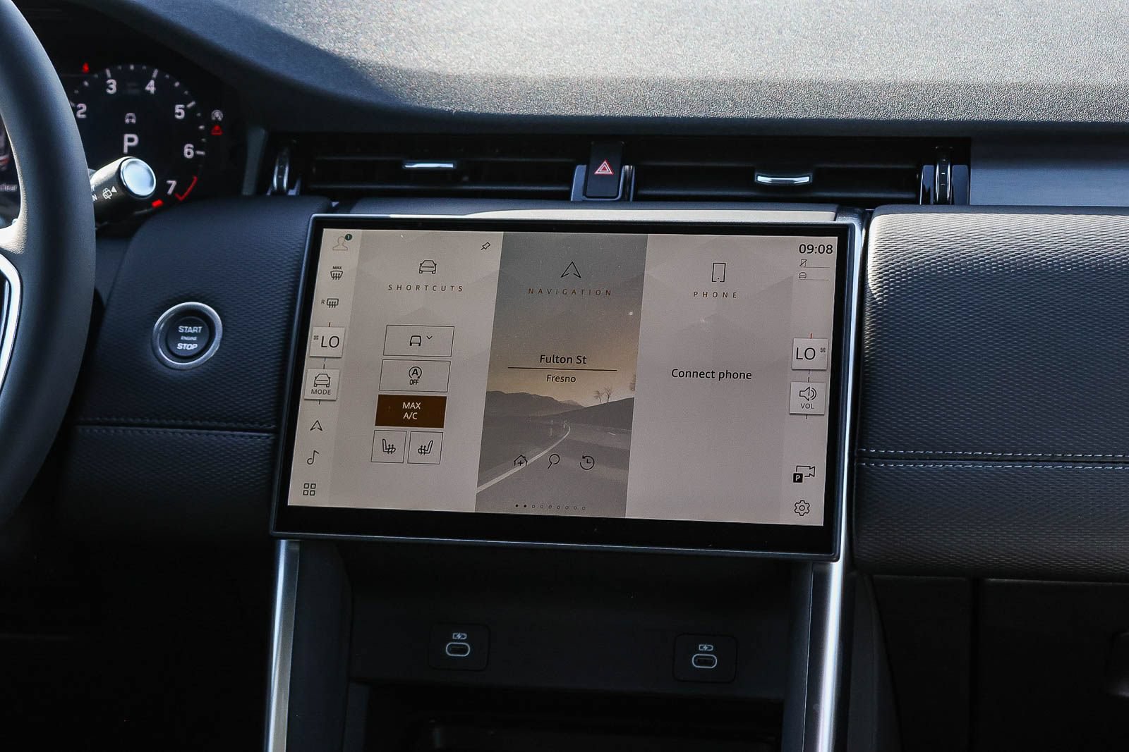 New 2026 Land Rover Discovery Sport Landmark AWD/4WD image 24
