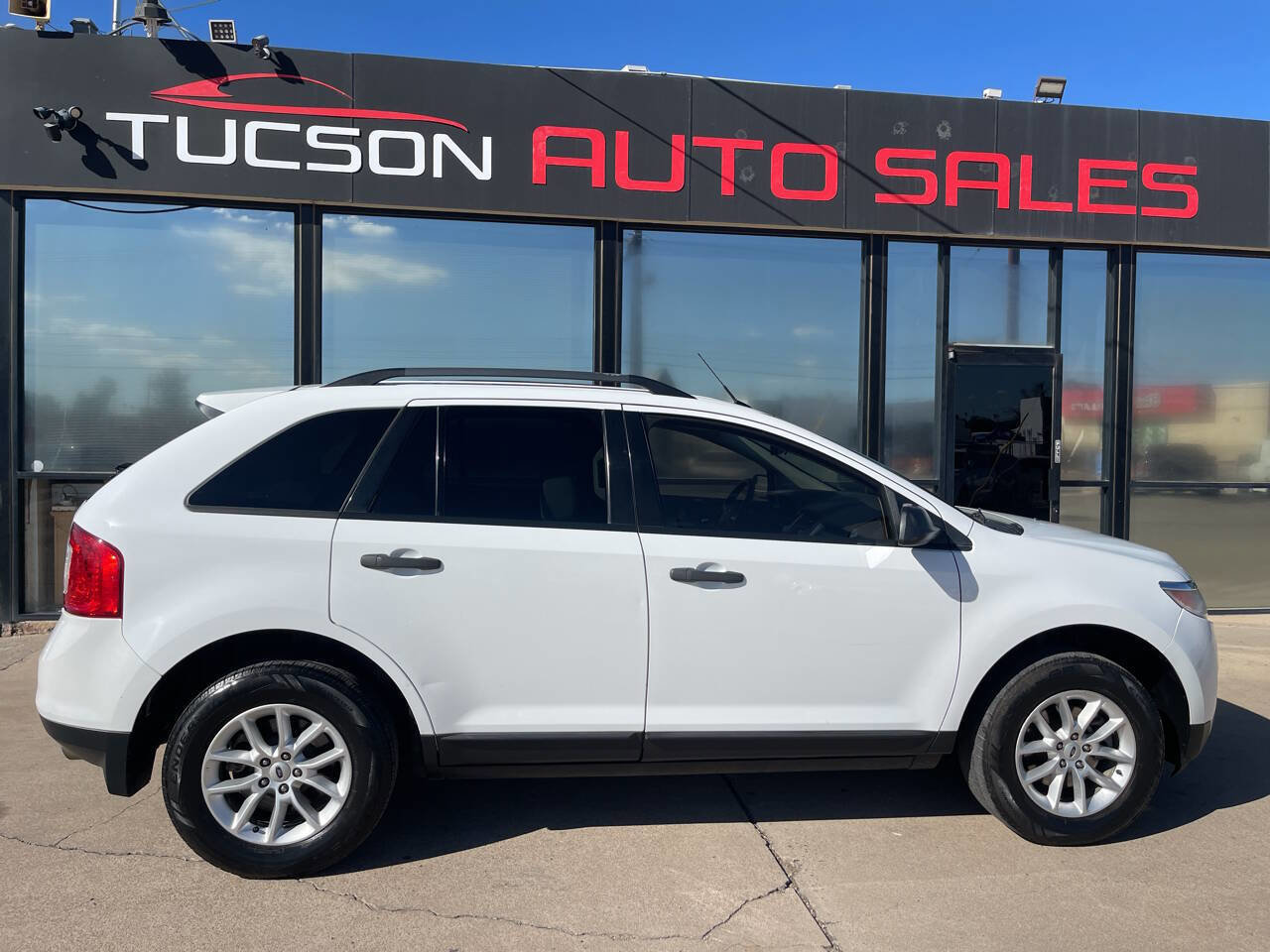 Used 2014 Ford Edge SE w/ Equipment Group 101A image 9