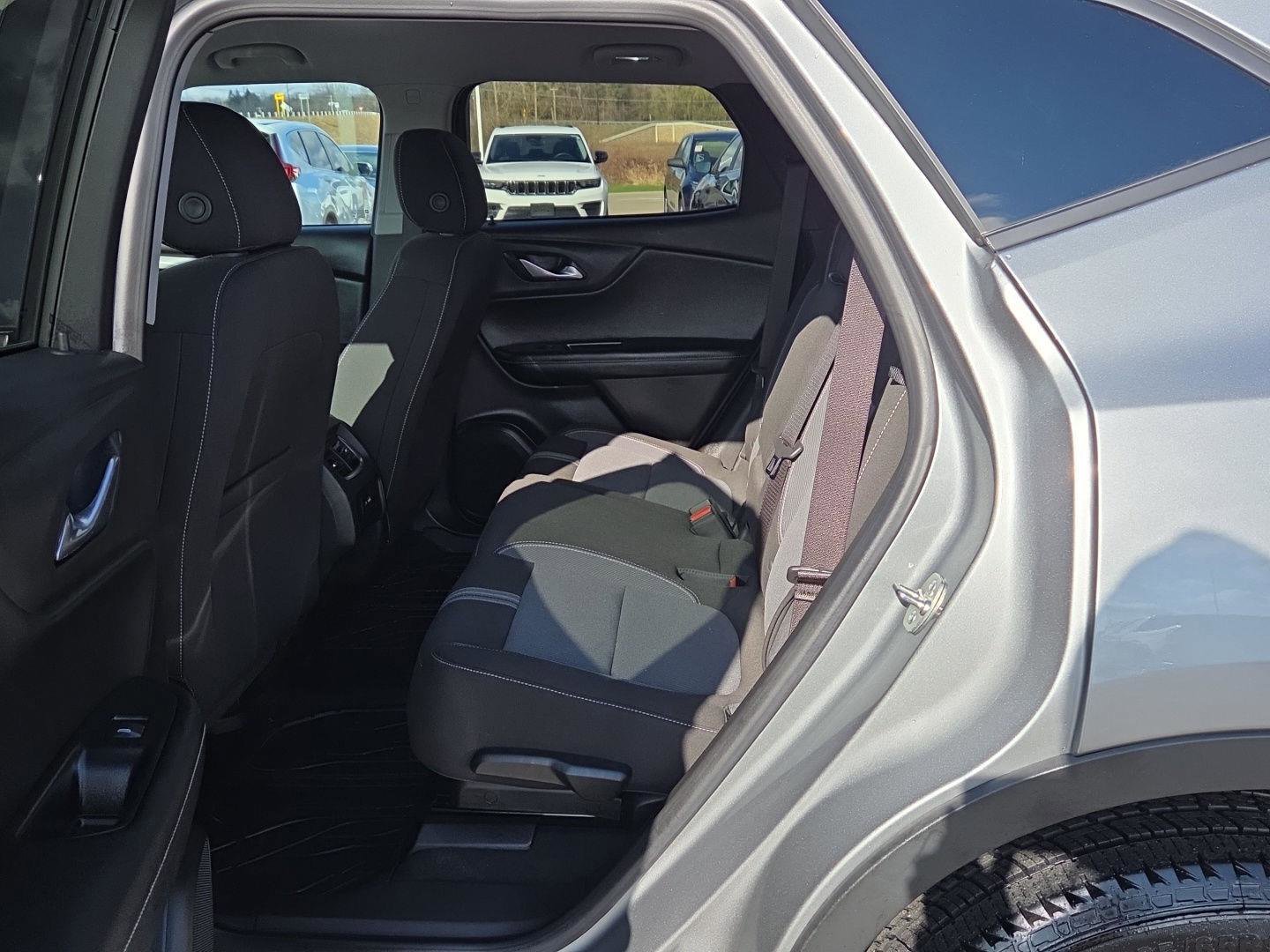 Used 2023 Chevrolet Blazer LT w/ Convenience Package image 13