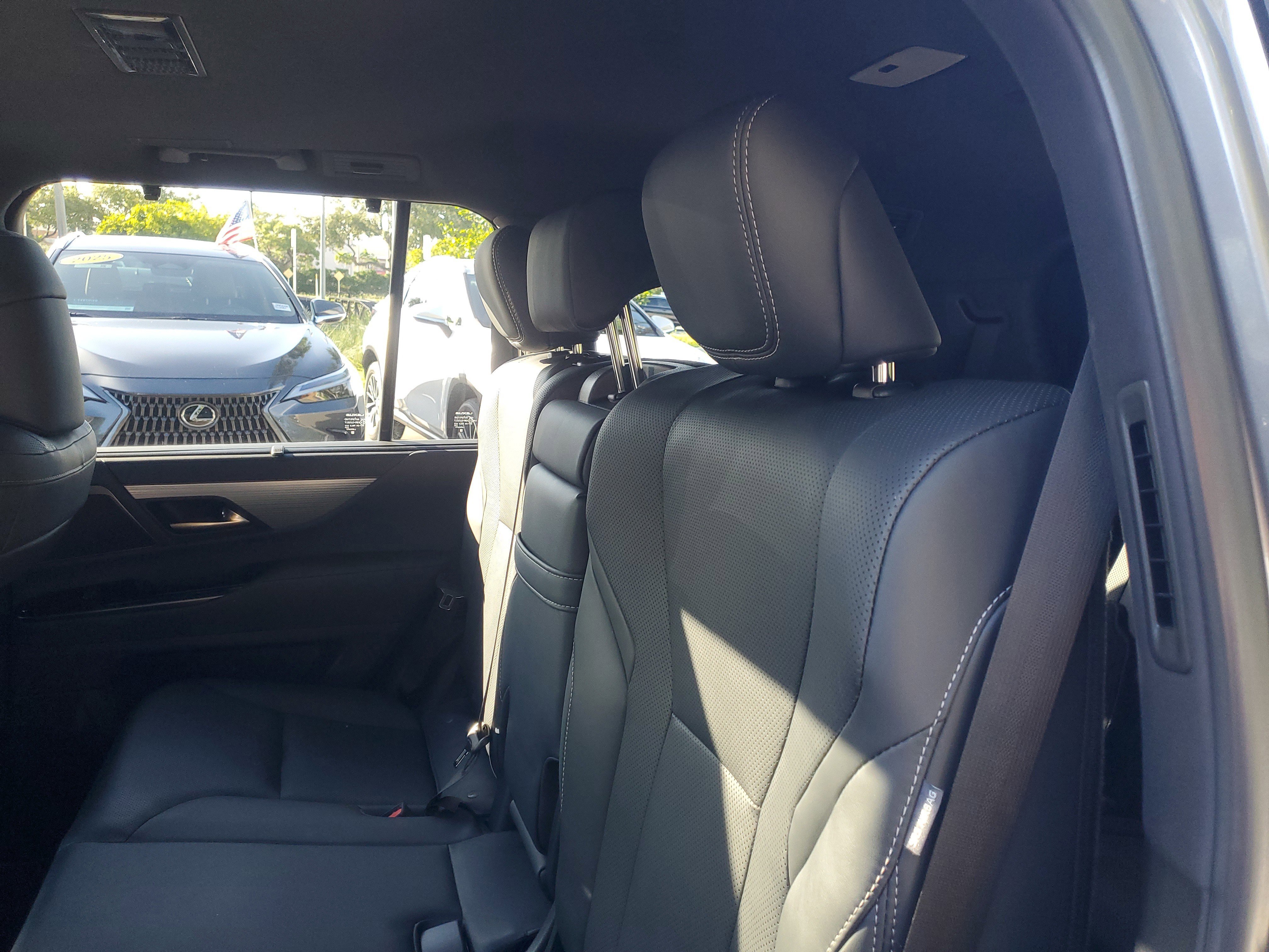 Used 2024 Lexus LX 600 F Sport image 16