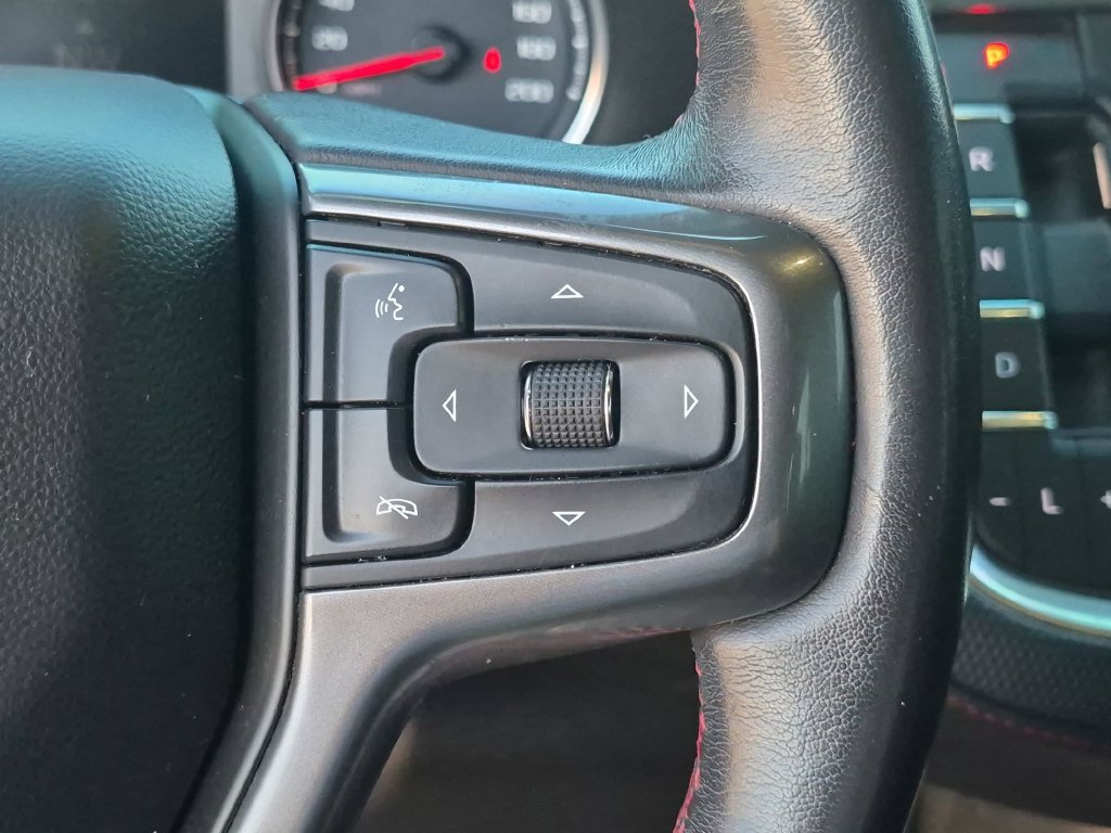 Used 2021 Chevrolet Suburban RST AWD/4WD image 23