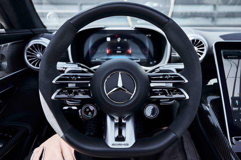 Used 2022 Mercedes-Benz SL 63 AMG 4MATIC w/ AMG Aerodynamic Package image 49