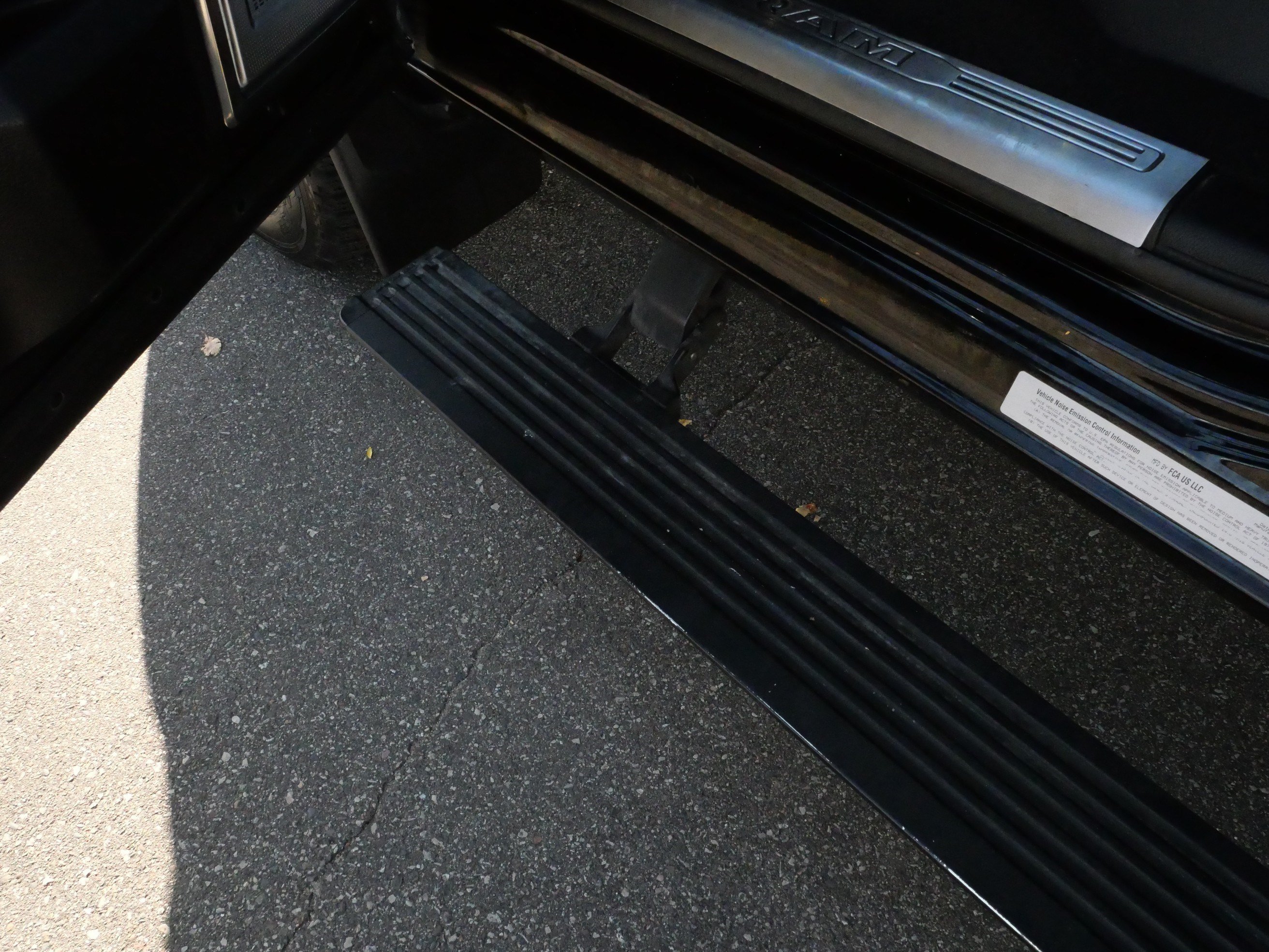 Used 2019 RAM 3500 Limited AWD/4WD image 32